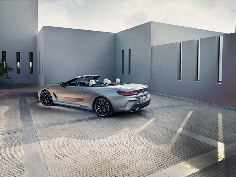 إطلاق طرازات BMW 8 الجديدة كلياً في أبوظبي